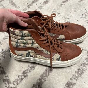 Women’s cowboy western Vans size 8